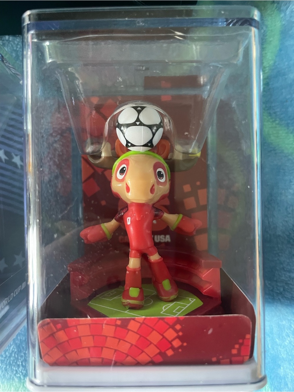 FIFA 2026 Official Mascot Figurine Set - Green/Blue/Red Accents - Picture 4 of 14